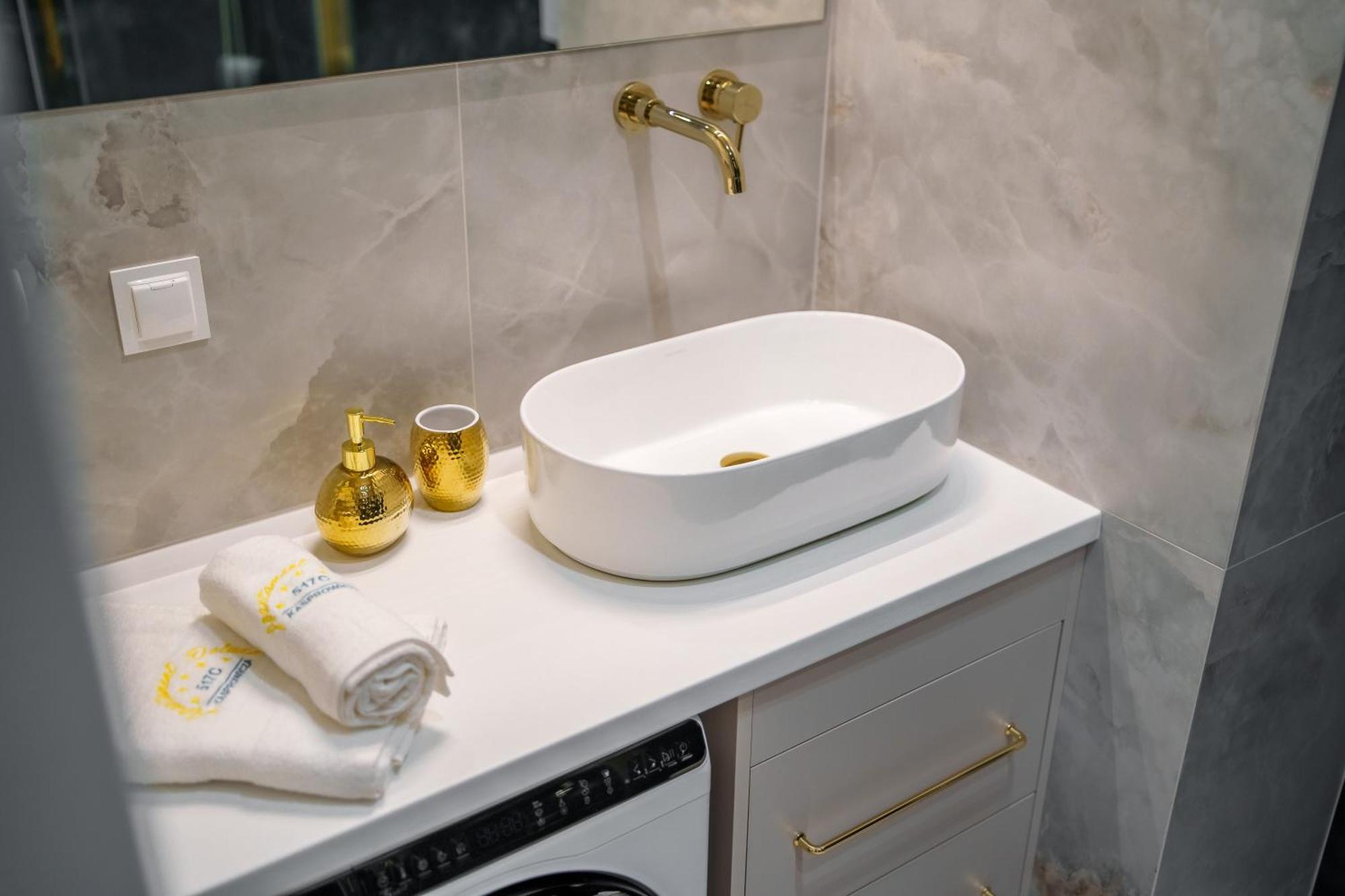 Apartament Delux Kasprowicza 20c Prywatny Parking Basen Sauna Oraz Silownia W Cenie Kołobrzeg